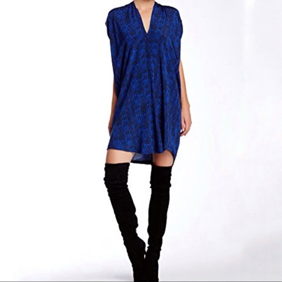 VINCE. Double V‎ neck cobalt-coastal printed silk size XS - Picture 1 of 9